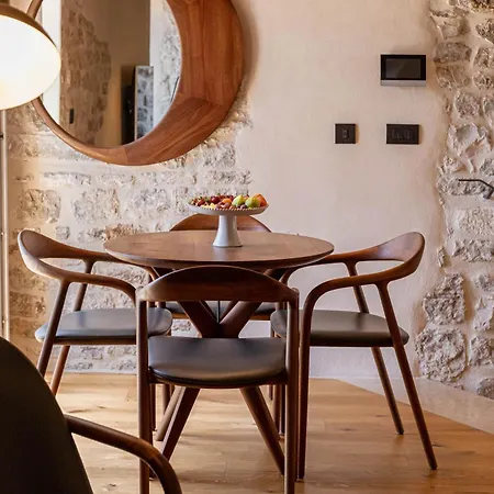 Porta Maestra Apartment *